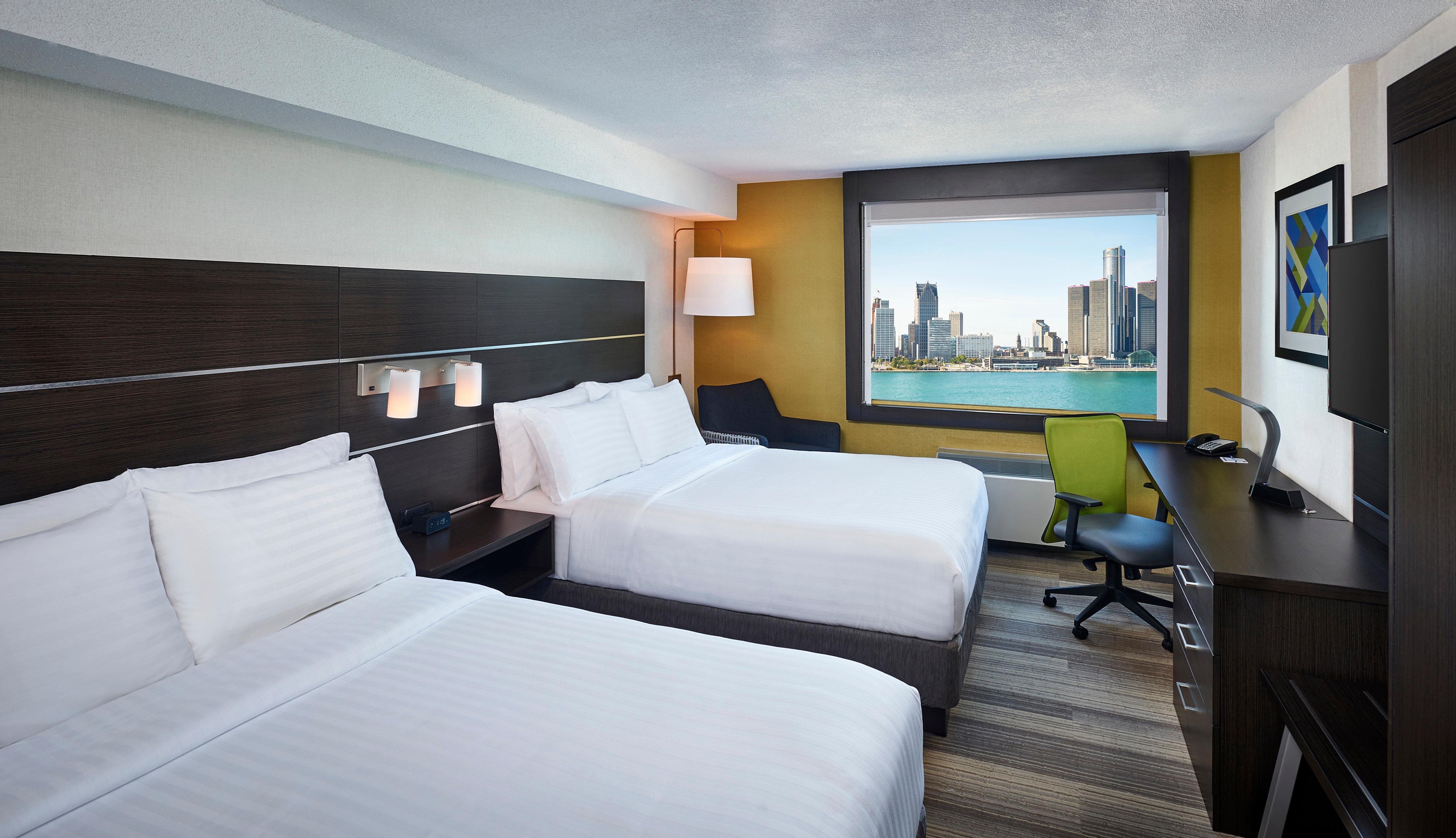 Express Waterfront By Ihg 3*